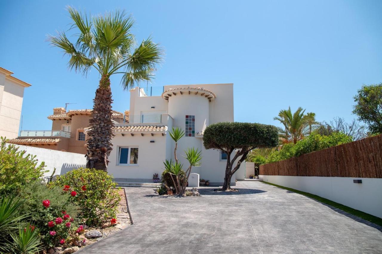 Beach Villa Playa Flamenca โอริอุเอลา ภายนอก รูปภาพ